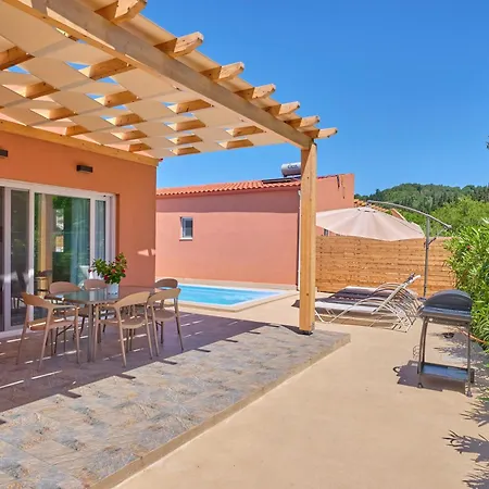 Drastis Escape Villas, By Estia Villa Peroulades (Corfu)