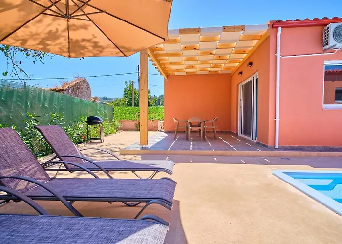 Drastis Escape Villas, By Estia