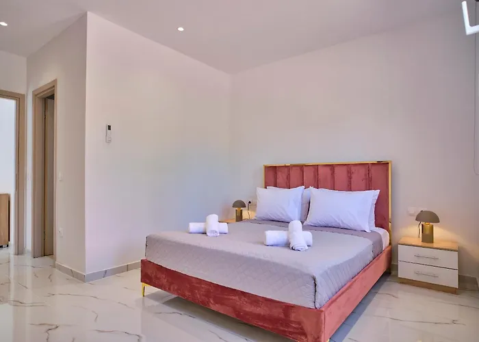 Drastis Escape Villas, By Estia Villa *