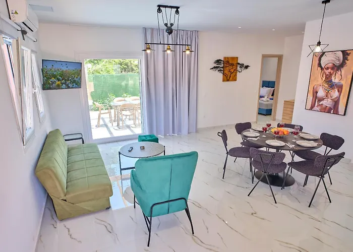 Drastis Escape Villas, By Estia Villa *